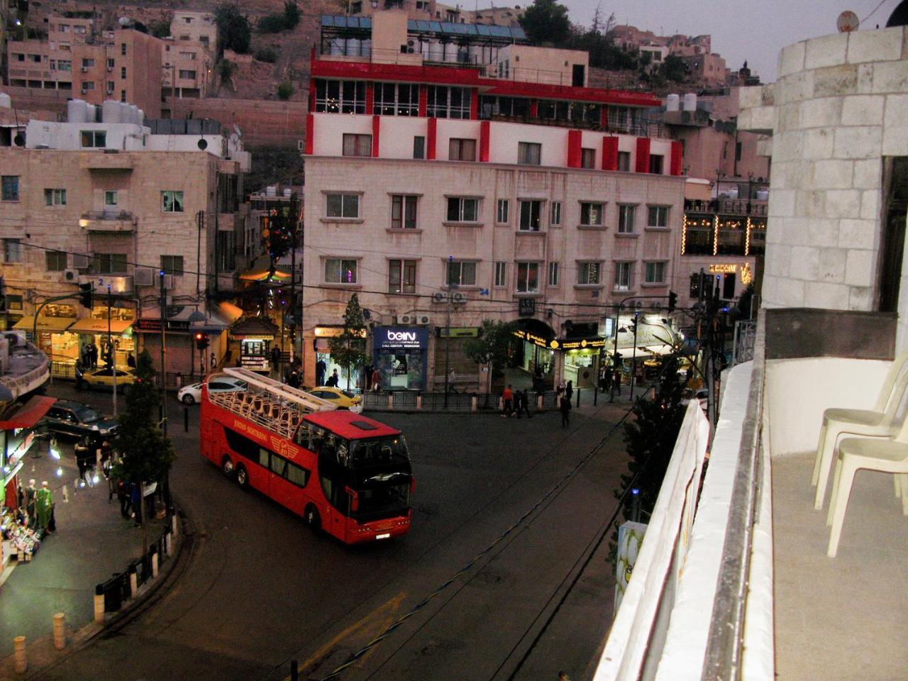 Cliff Hostel Amman Exterior photo