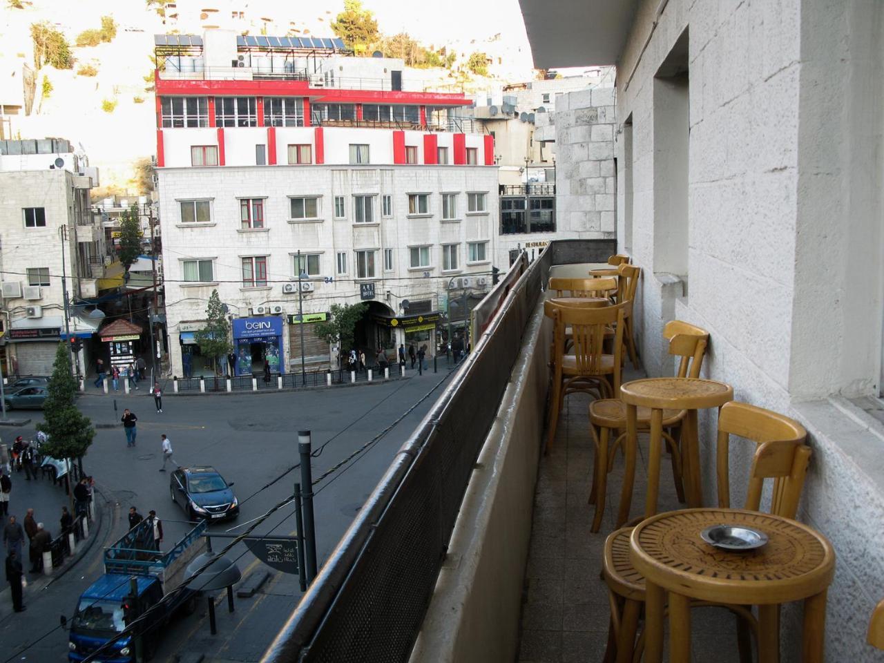 Cliff Hostel Amman Exterior photo